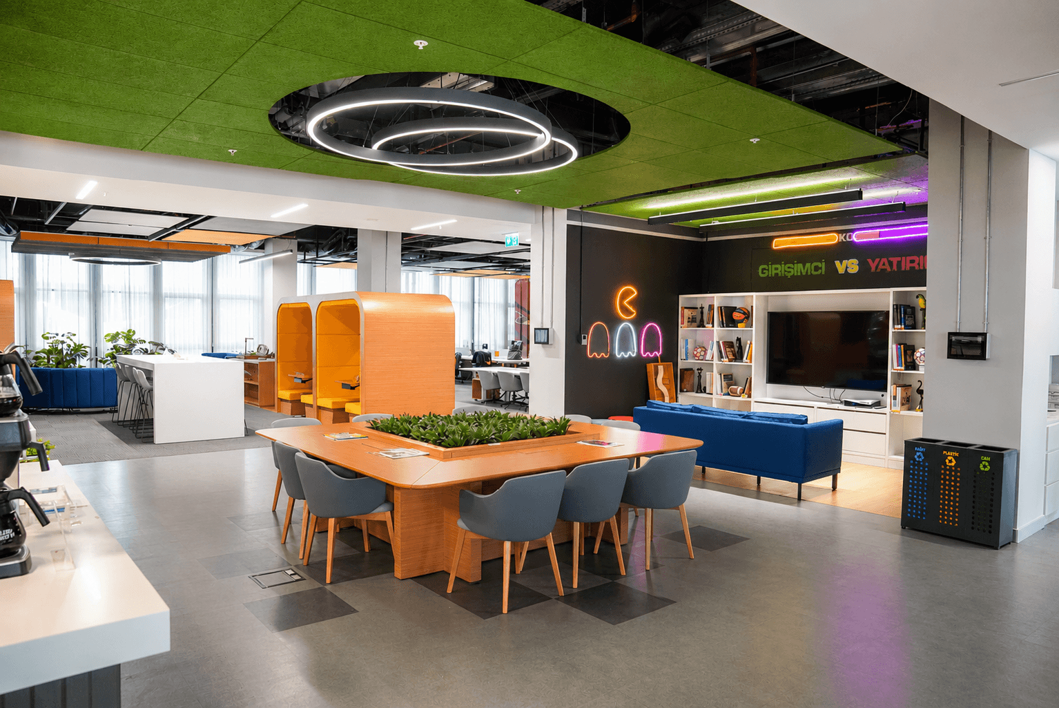Interior of the Cube Incubation collaboration area